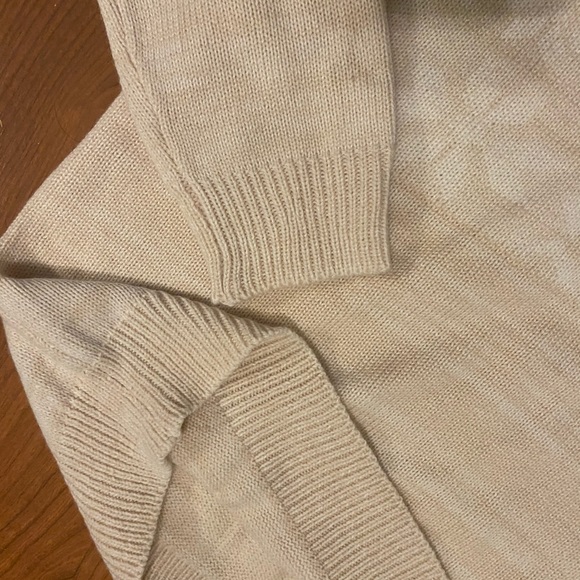 Snowflake Sweater - Picture 3 of 3